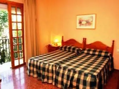 Hotel Tugasa El Almendral Setenil De Las Bodegas